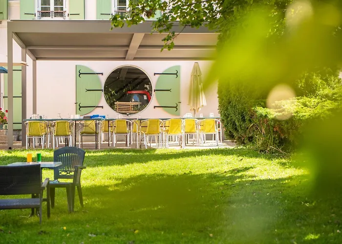 Logis Hotel - Le Col De L\'Arc