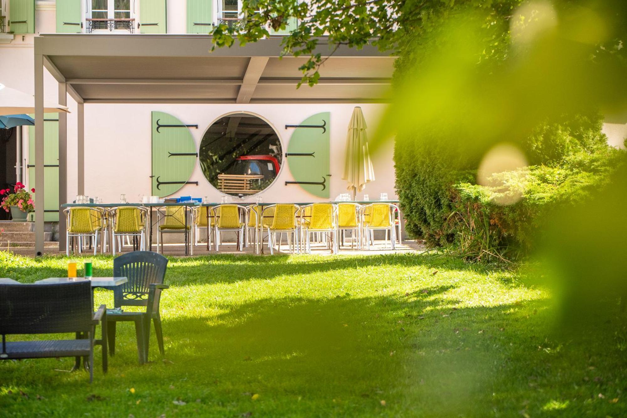 Hotel Logis - Le Col De L'arc Lans-en-Vercors